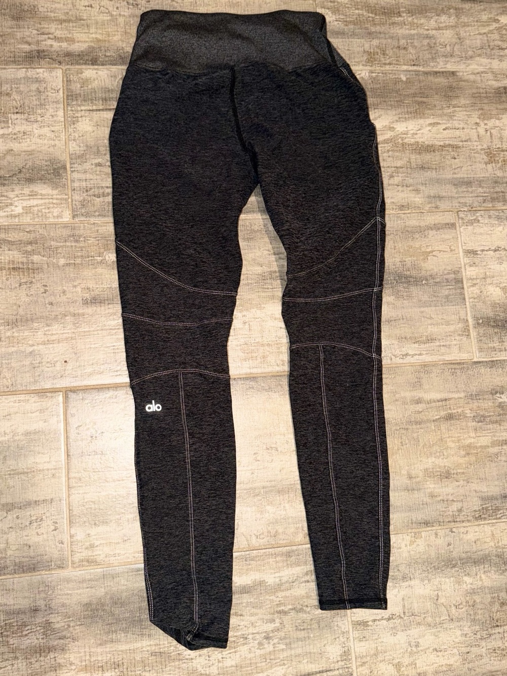 Alo Charcoal Seam Detail Yoga Leggings - Picture 2 of 3